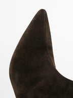 Heeled split leather boots