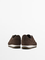 Monochrome leather trainers