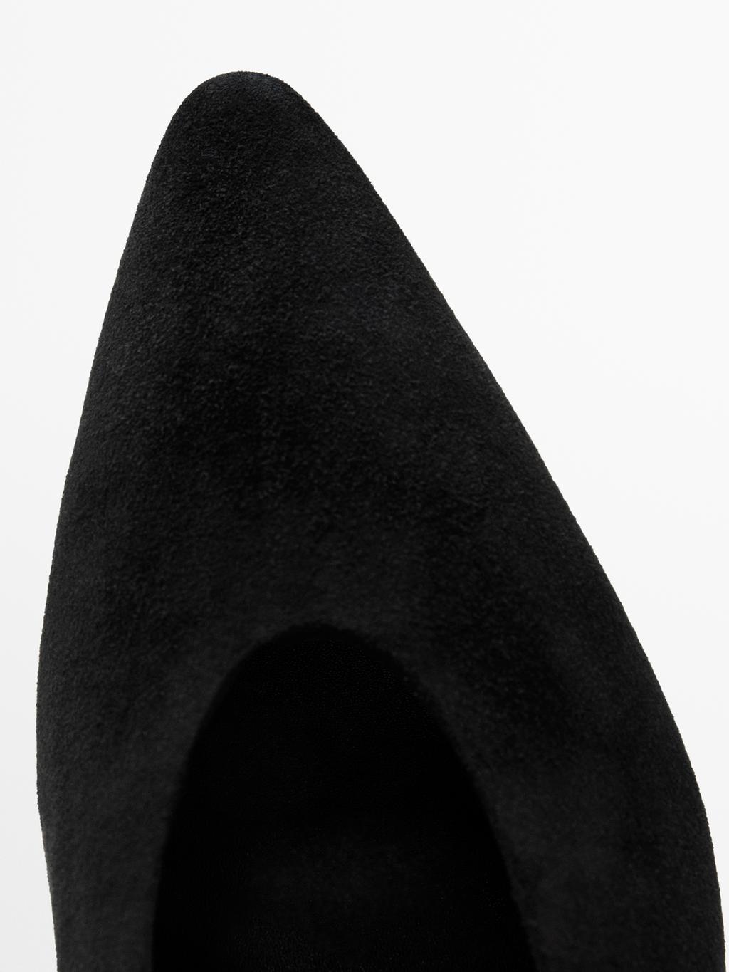 Suede high-heel shoes