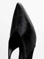 High-heel slingback shoes