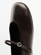 Soft ballet flats with buckle