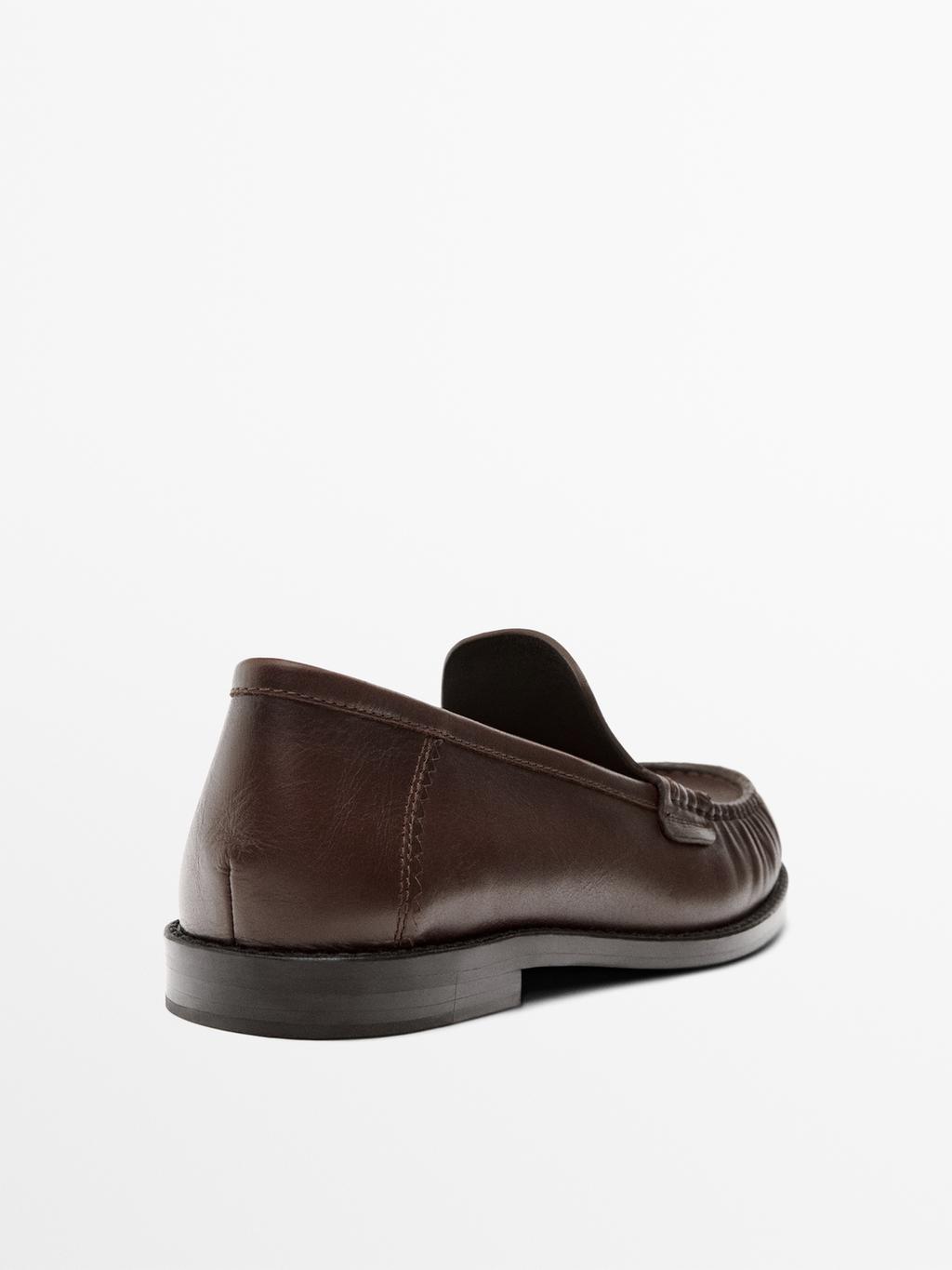 Gathered leather loafers