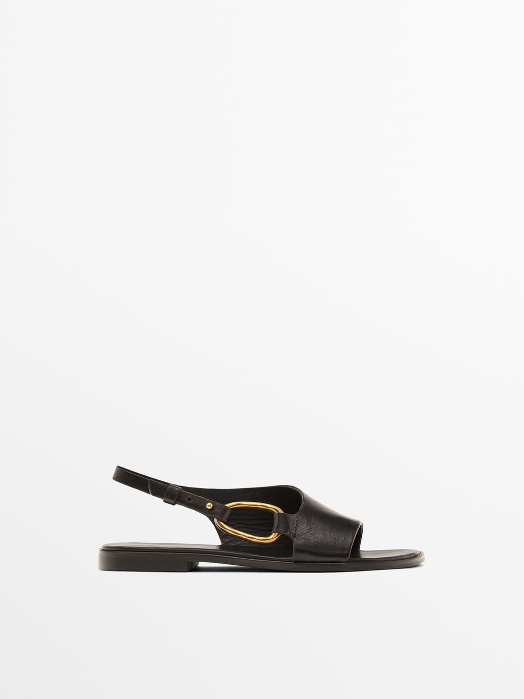 Leather sandals with ring detail