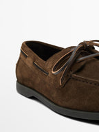 Split suede deck shoes with moc toe