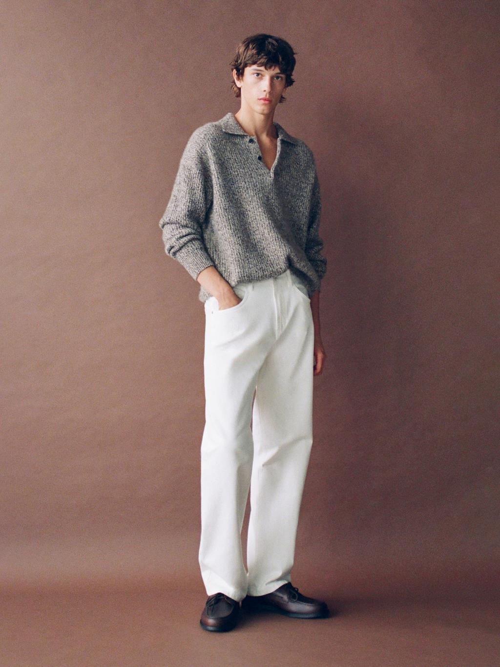 Oiled leather deck shoes